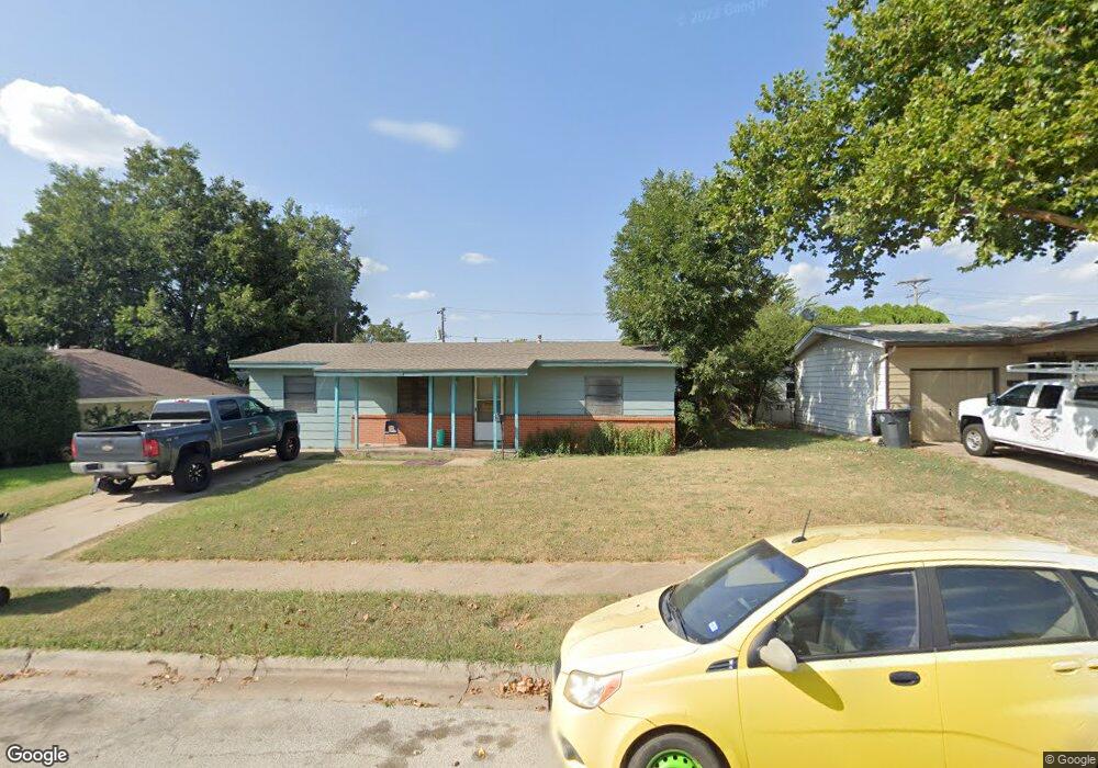 1306 Harvey Dr, Wichita Falls, TX 76302 - photo 1