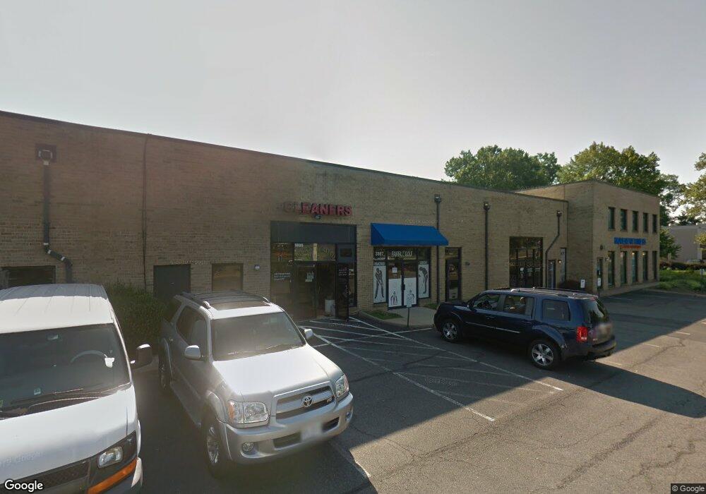 3887 Pickett Rd, Fairfax, VA 22031 - photo 1