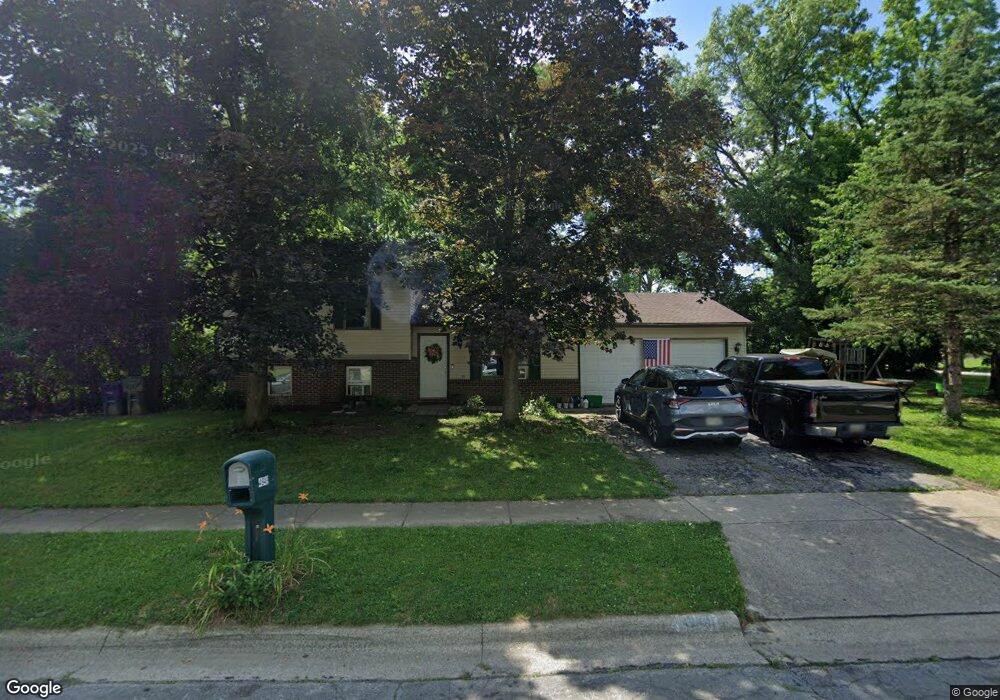 4949 Dunlap Rd, Columbus, OH 43229 - photo 1