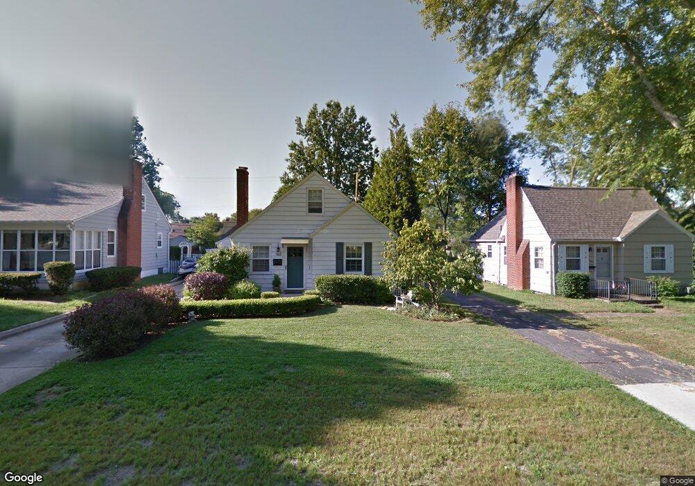 163 E Weisheimer Rd, Columbus, OH 43214 - photo 1