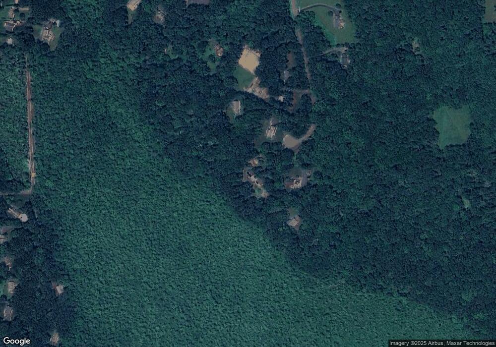 17 Sweet Meadow Rd, Newtown, CT 06470 - photo 1