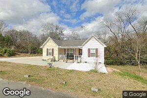 35 E Harris St, Reynolds, GA 31076