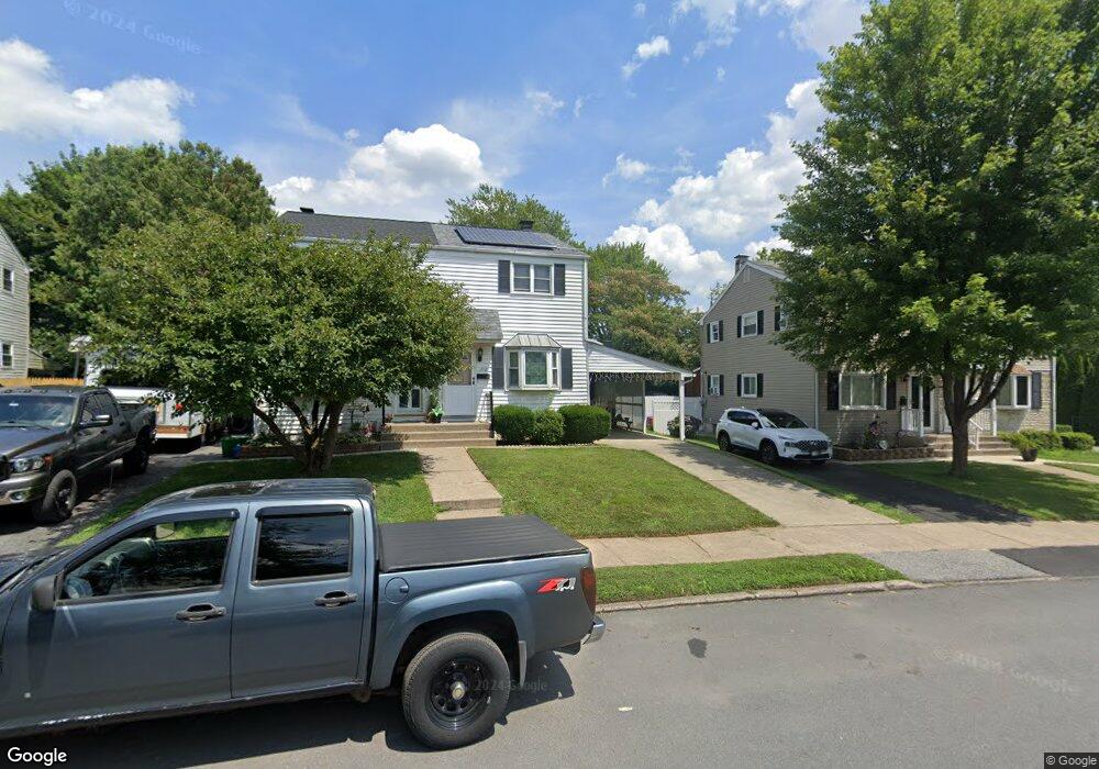 1312 Greenview Dr, Bethlehem, PA 18018 - photo 1