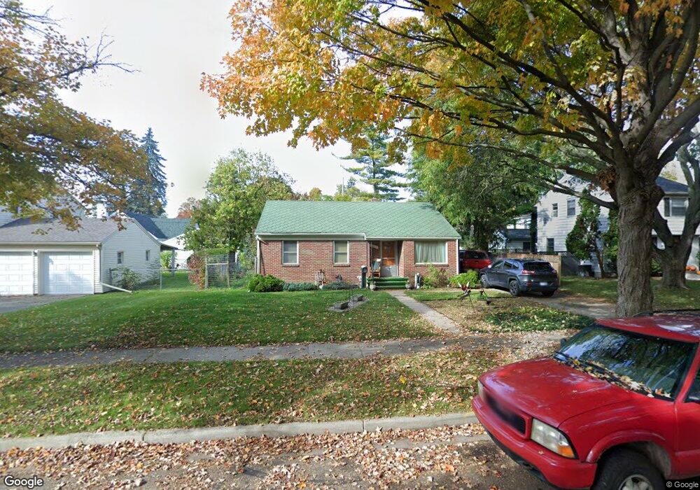 2210 Wellington Rd, Lansing, MI 48910 - photo 1