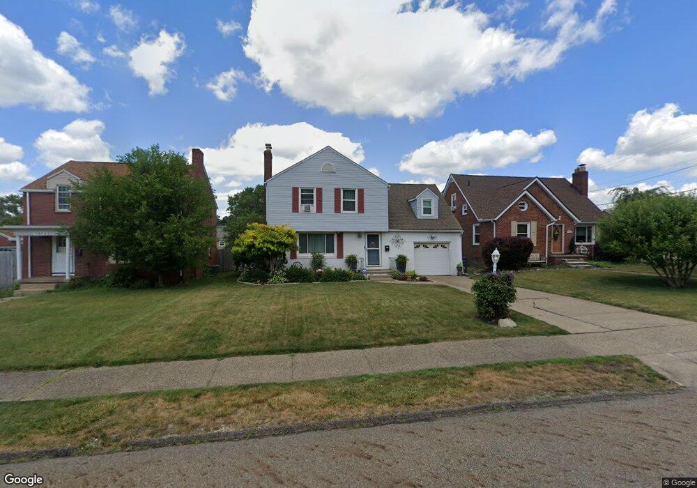 1019 Spangler Rd NE, Canton, OH 44714 - photo 1