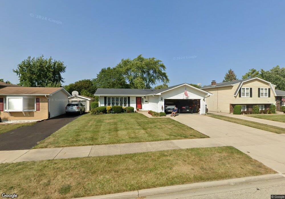 2704 Jacquelyn Ln, Waukegan, IL 60087 - photo 1