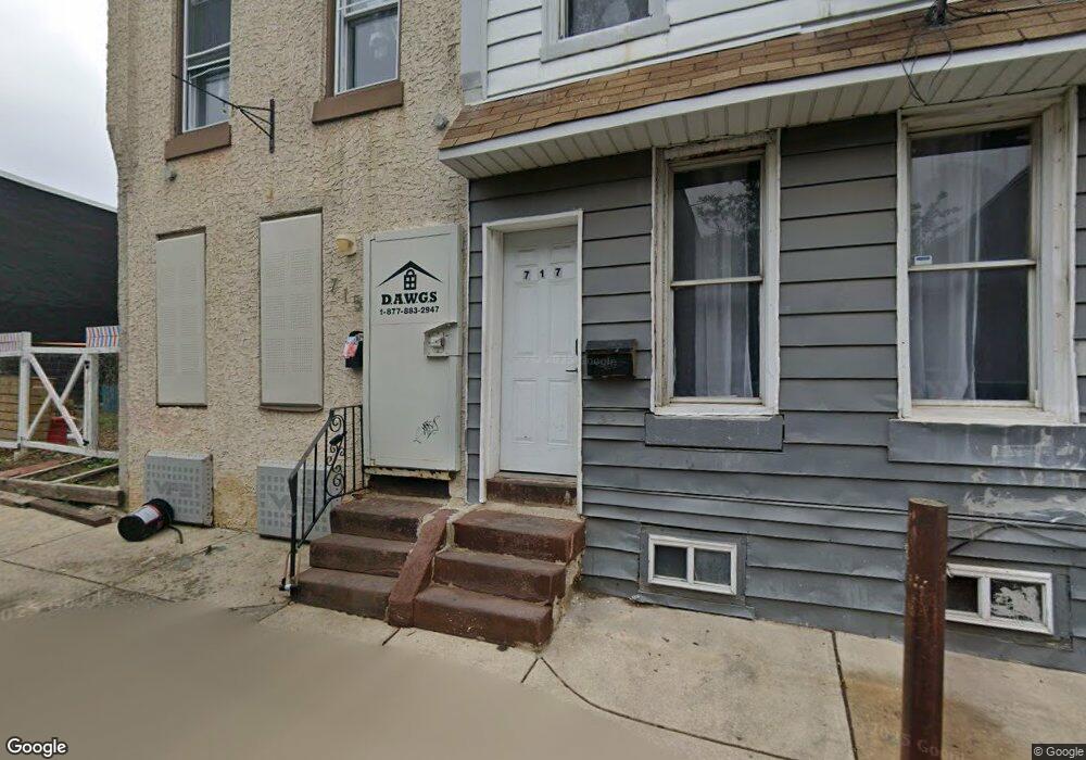 713 E Hilton St, Philadelphia, PA 19134 - photo 1