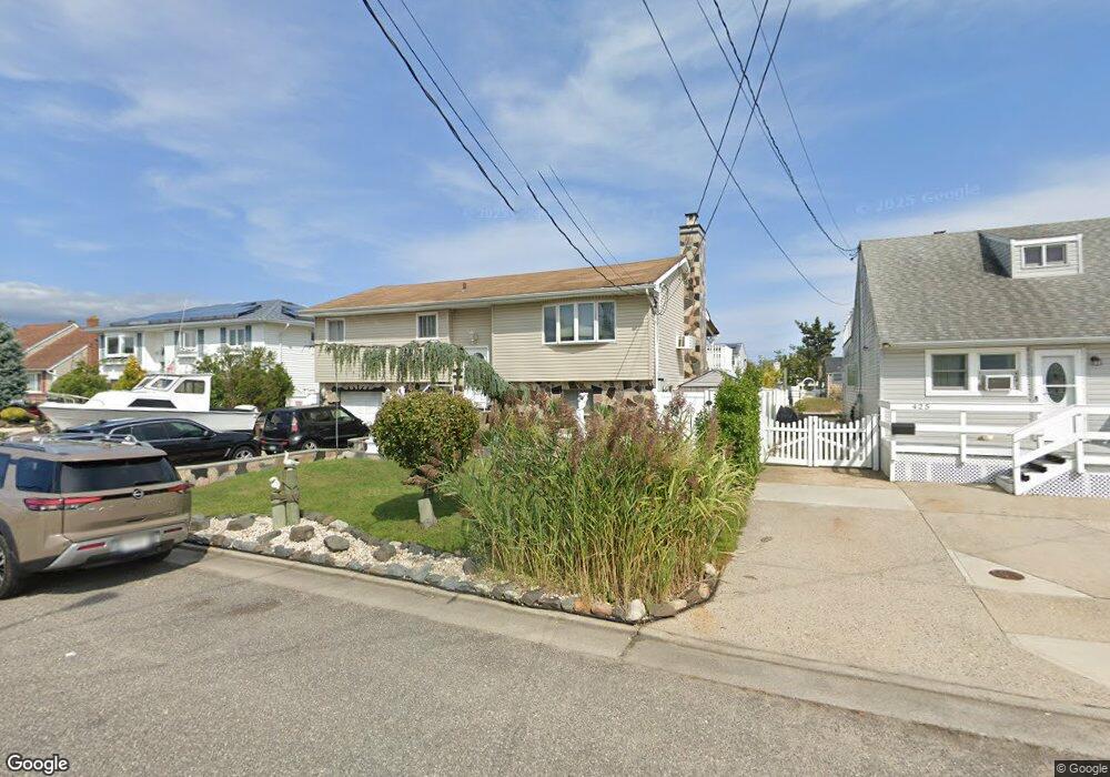 415 West Dr, Copiague, NY 11726 - photo 1