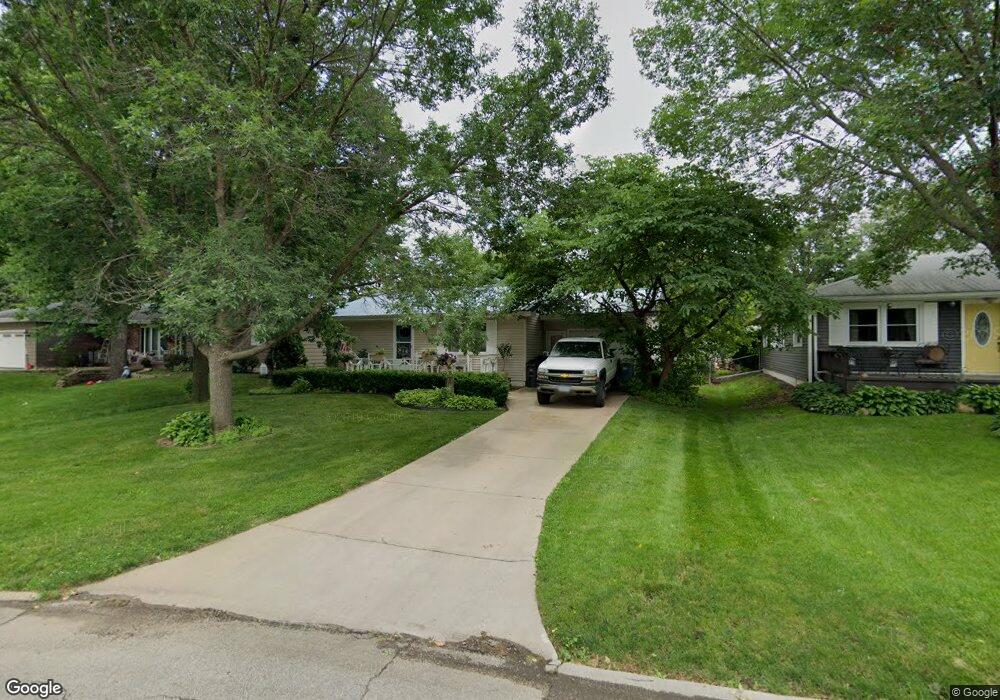 415 21st St NW, Cedar Rapids, IA 52405 - photo 1