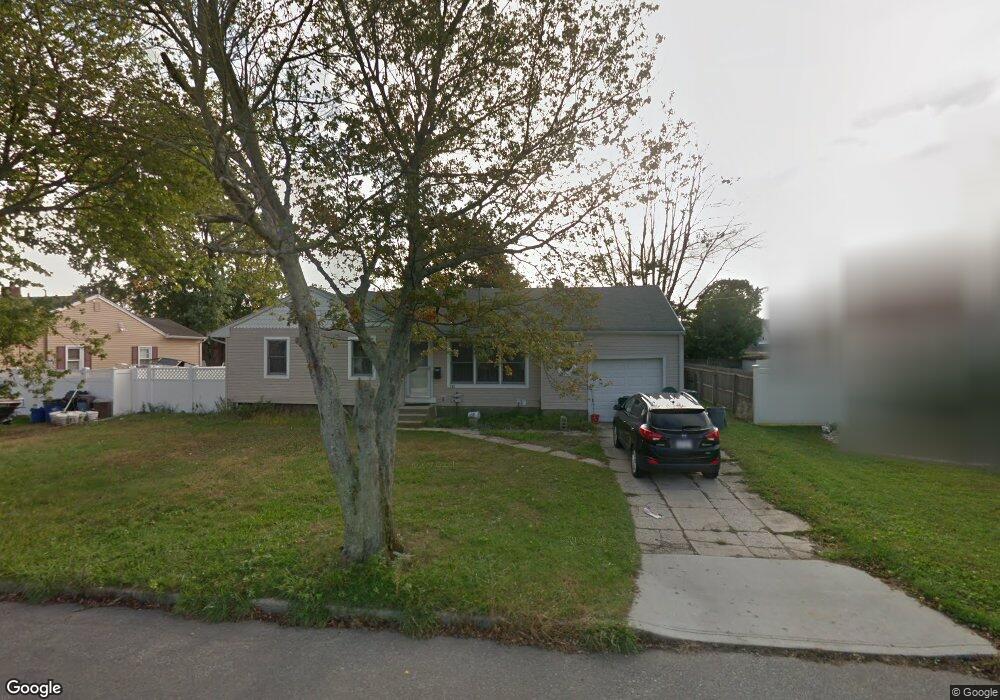 149 W Lake Dr, Lindenhurst, NY 11757 - photo 1