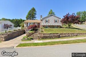 2529 E Hills Dr, Williamsport, PA 17701