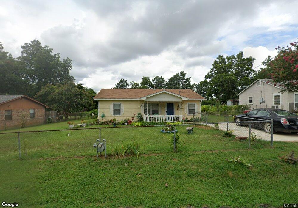 315 N J St, Hugo, OK 74743 - photo 1