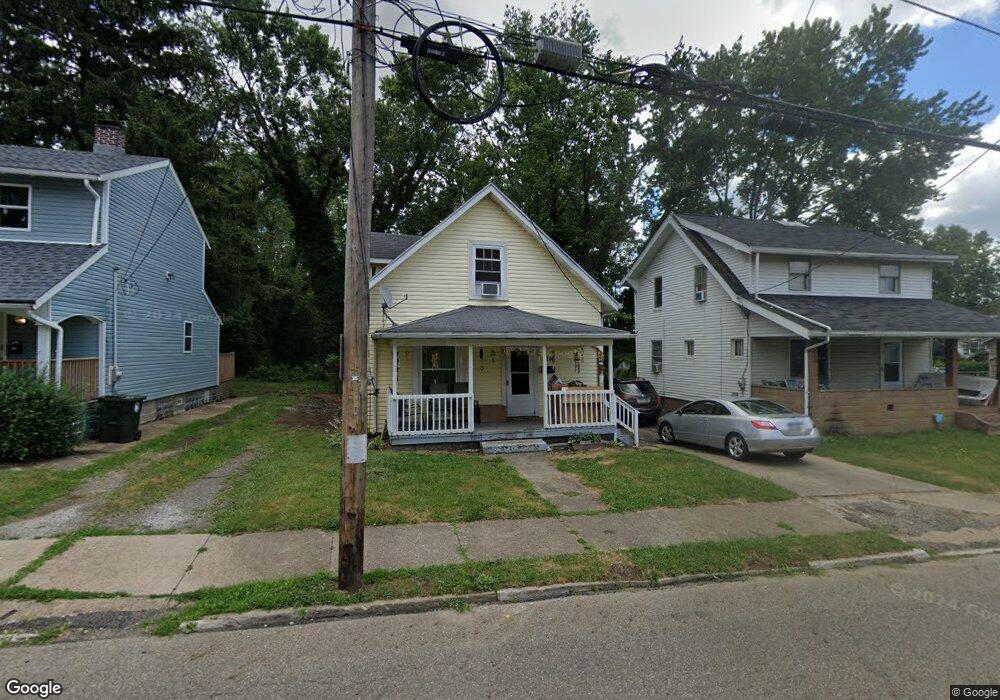 2216 Maple Ave NE, Canton, OH 44714 - photo 1