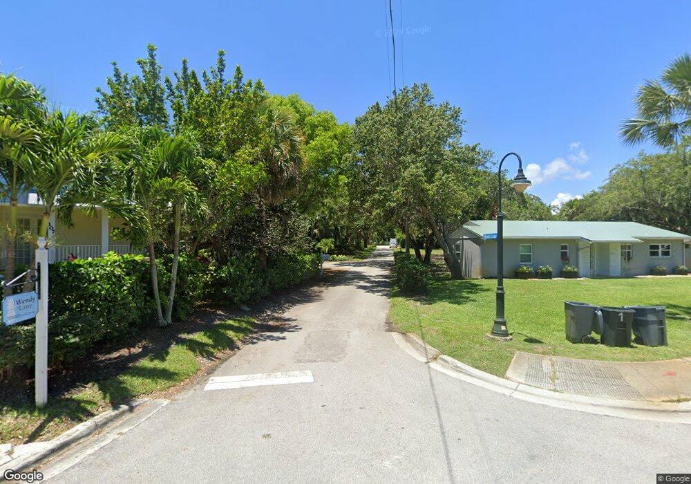 4 Wendy Ln, Sewall's Point, FL 34996 - photo 1