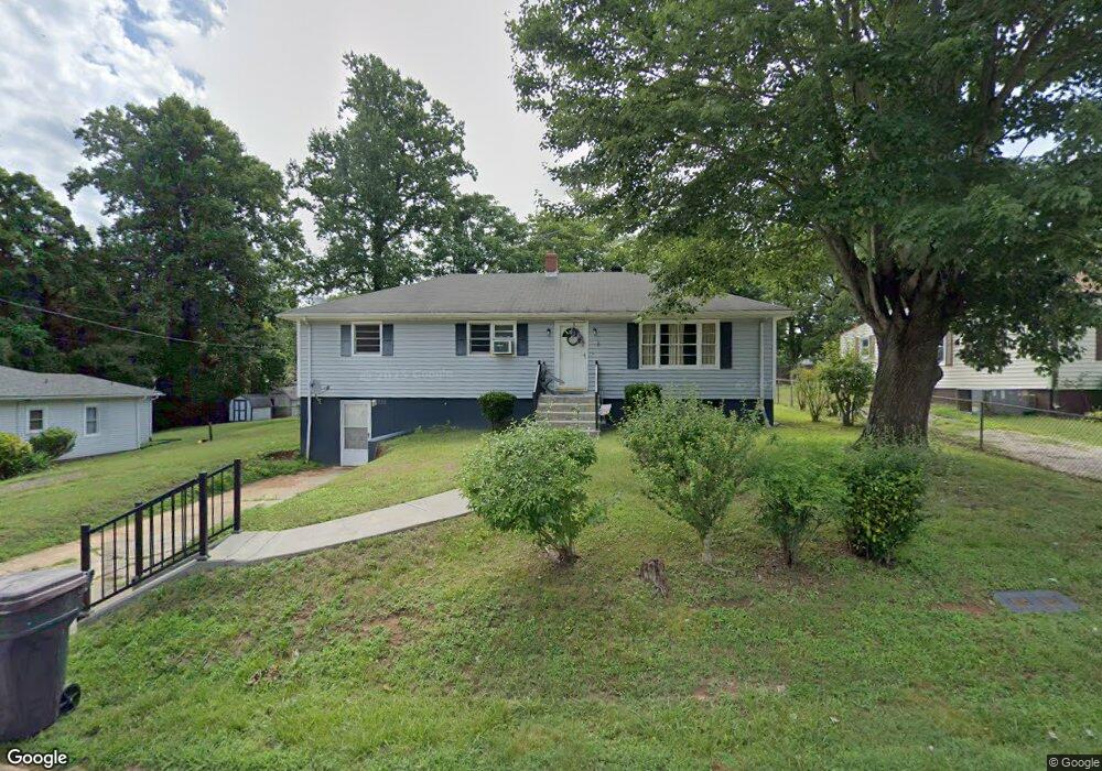 830 Robinson Cir, Reidsville, NC 27320 - photo 1