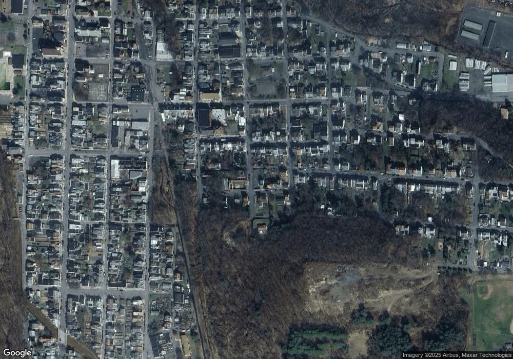 901 Hemlock St unit 905, Shamokin, PA 17872 - photo 1