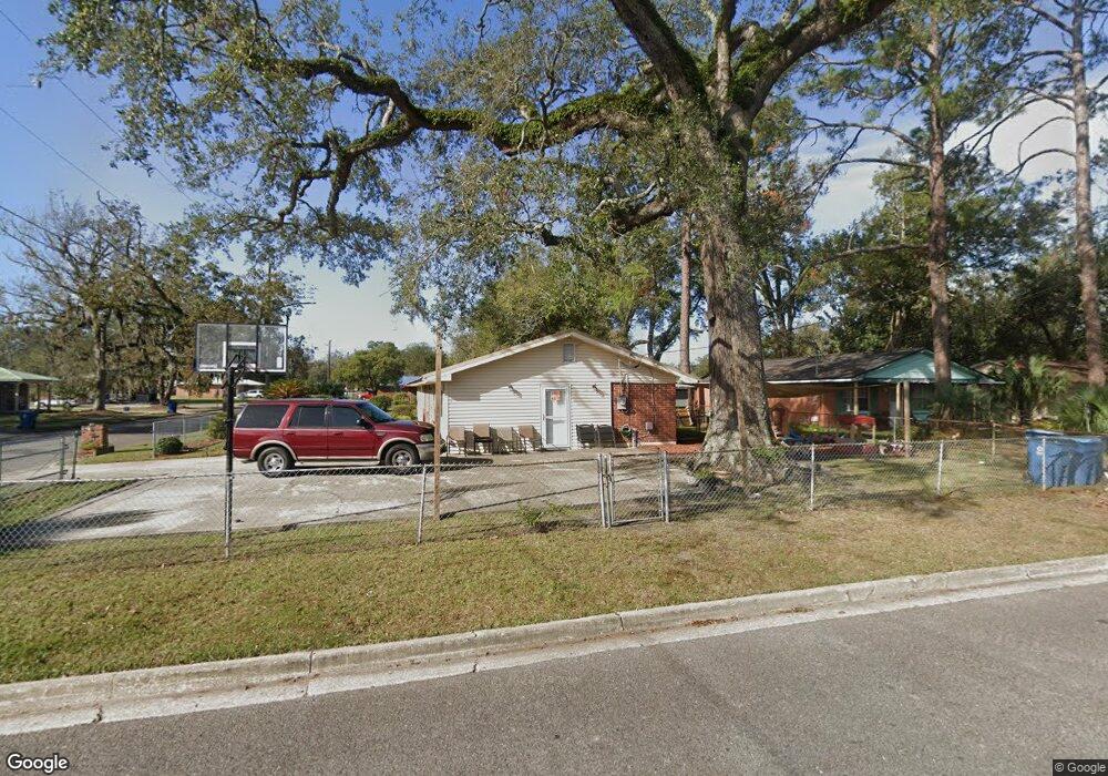 2111 M St, Brunswick, GA 31520 - photo 1