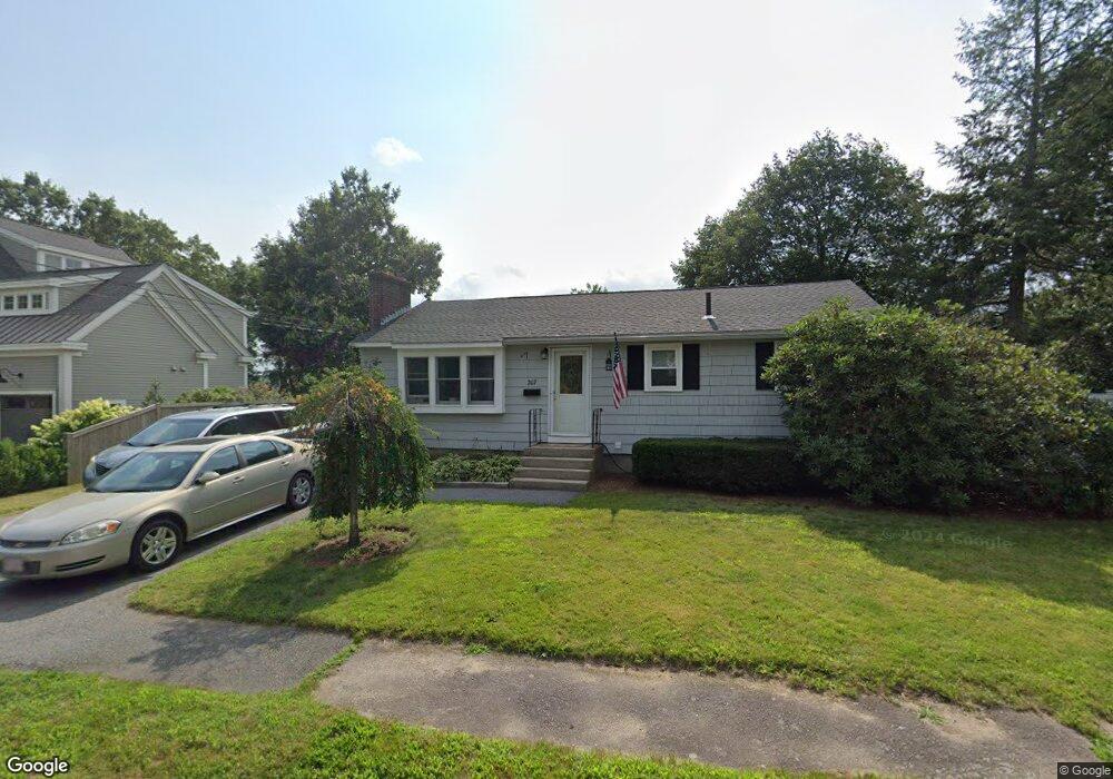 207 Elsinore St, Concord, MA 01742 - photo 1