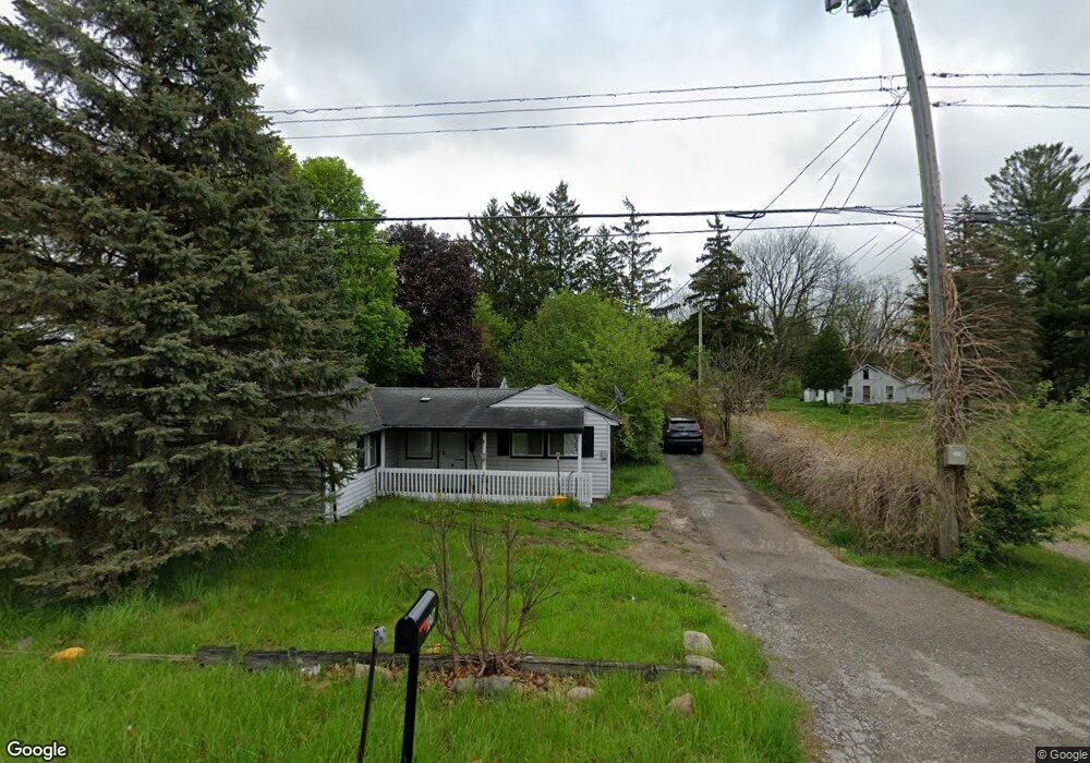 1043 S Dye Rd, Flint, MI 48532 - photo 1