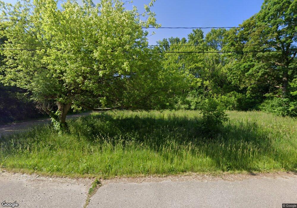 1405 N Cornell Ave, Flint, MI 48505 - photo 1