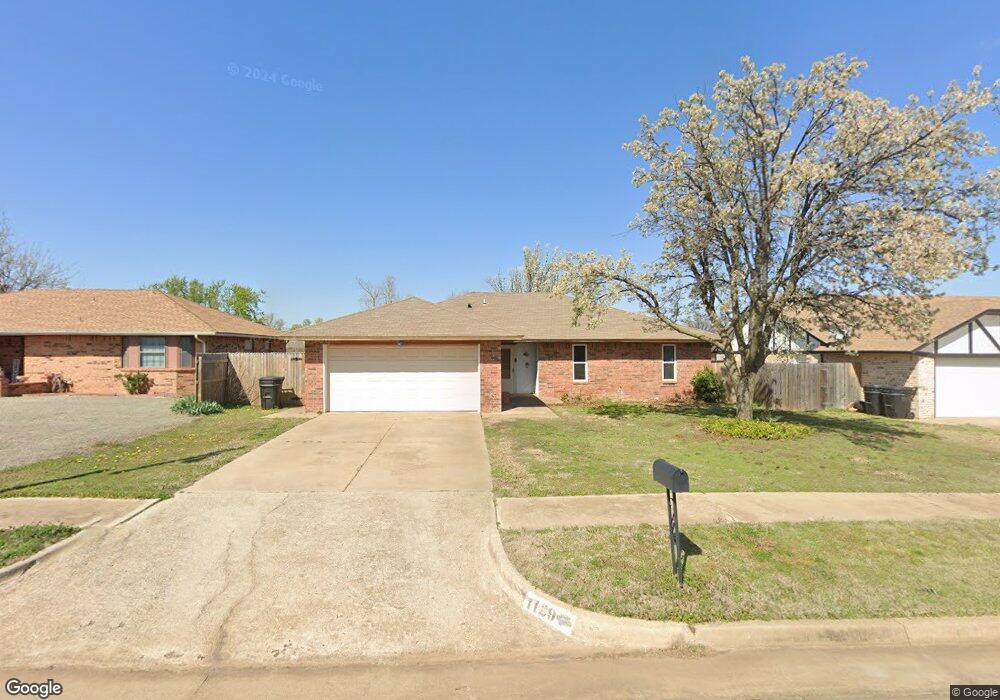 1129 N Patterson Dr, Moore, OK 73160 - photo 1