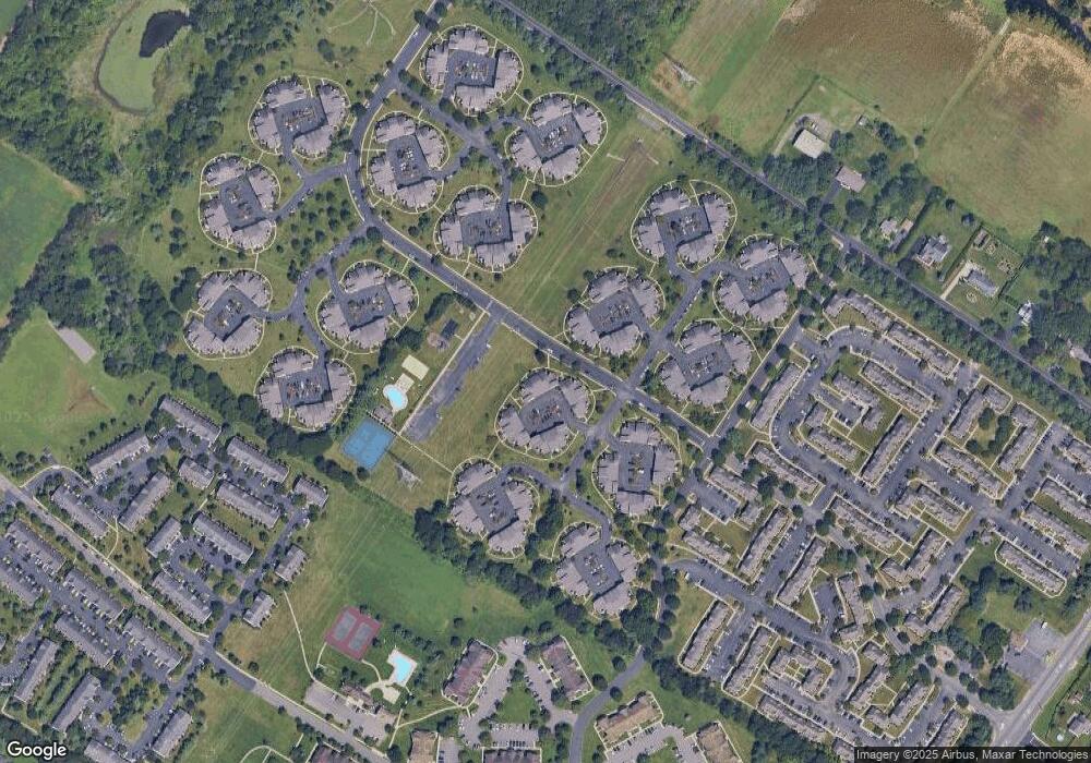 60 Sherborne St, Somerset, NJ 08873 - photo 1