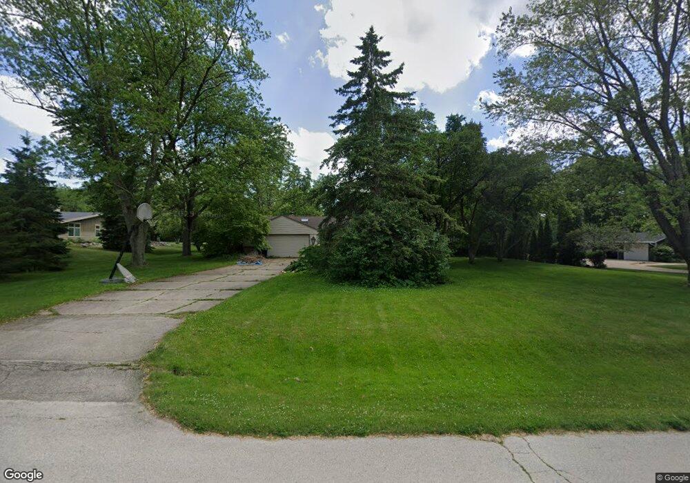 12635 Dunwoody Dr, Elm Grove, WI 53122 - photo 1