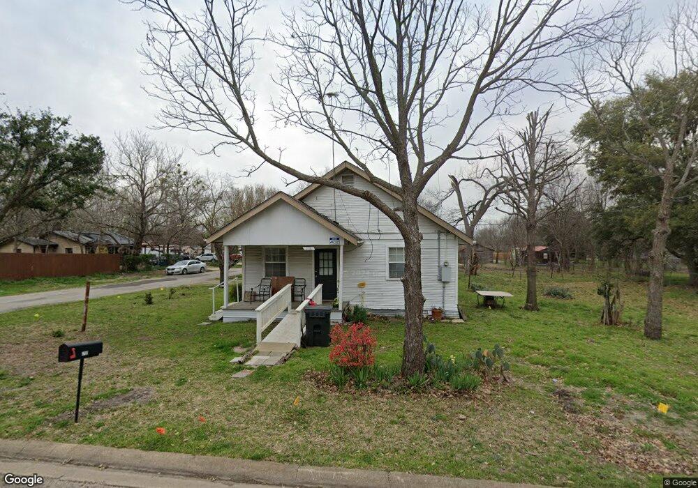 1701 W 10th Ave, Corsicana, TX 75110 - photo 1