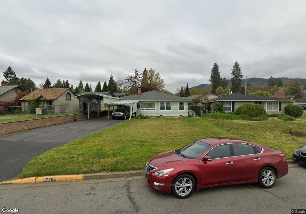 726 NE Madrone St, Grants Pass, OR 97526 - photo 1