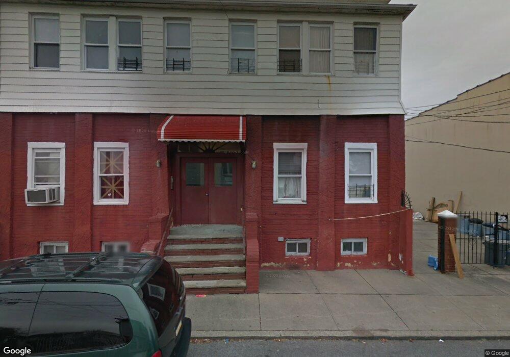 74 Jackson Ave, Staten Island, NY 10305 - photo 1