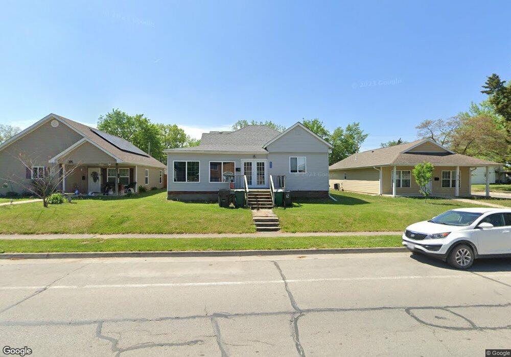 816 W Rollins St, Moberly, MO 65270 - photo 1