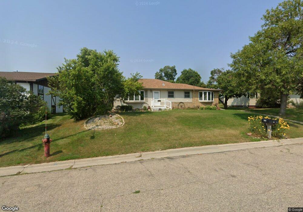 1401 11th St SE, Jamestown, ND 58401 - photo 1