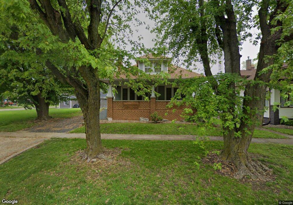 816 Marshall Ave, Mattoon, IL 61938 - photo 1