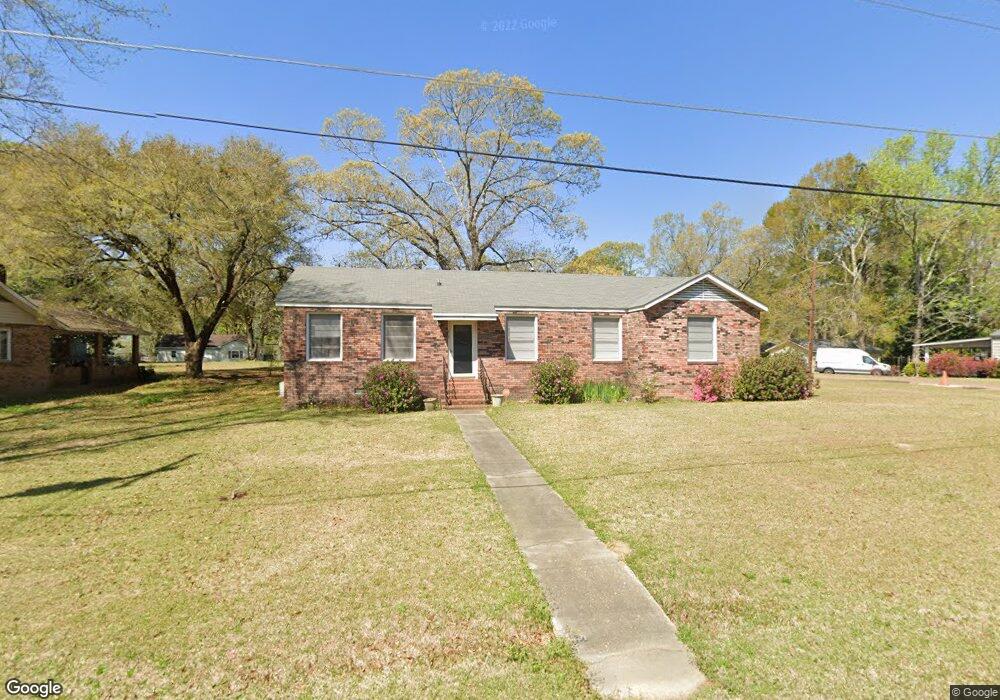 517 Laurel St, McComb, MS 39648 - photo 1