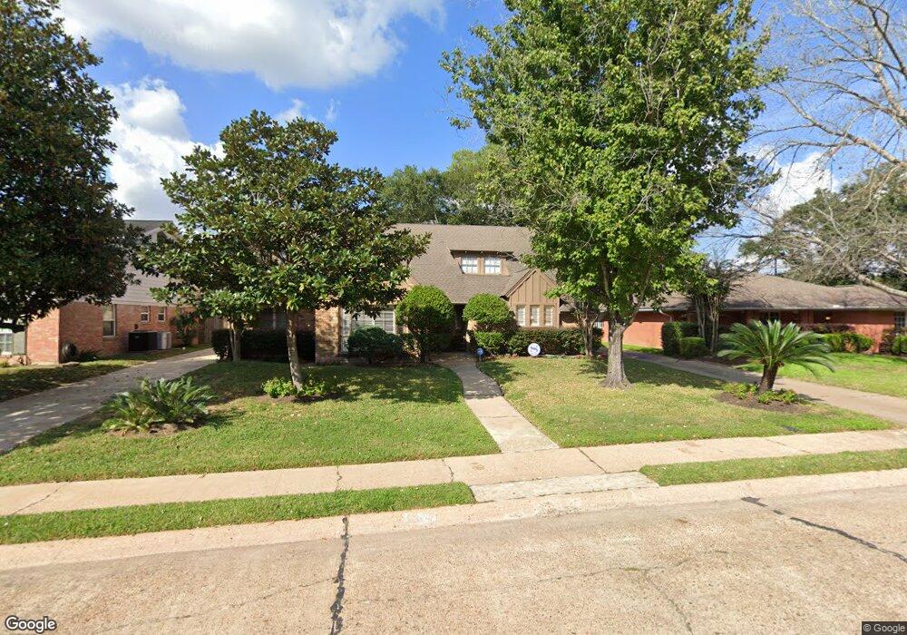 6326 Grovewood Ln, Houston, TX 77008 - photo 1