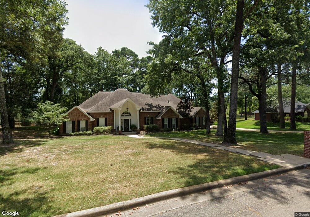 3920 Oak Creek Dr, Nacogdoches, TX 75965 - photo 1