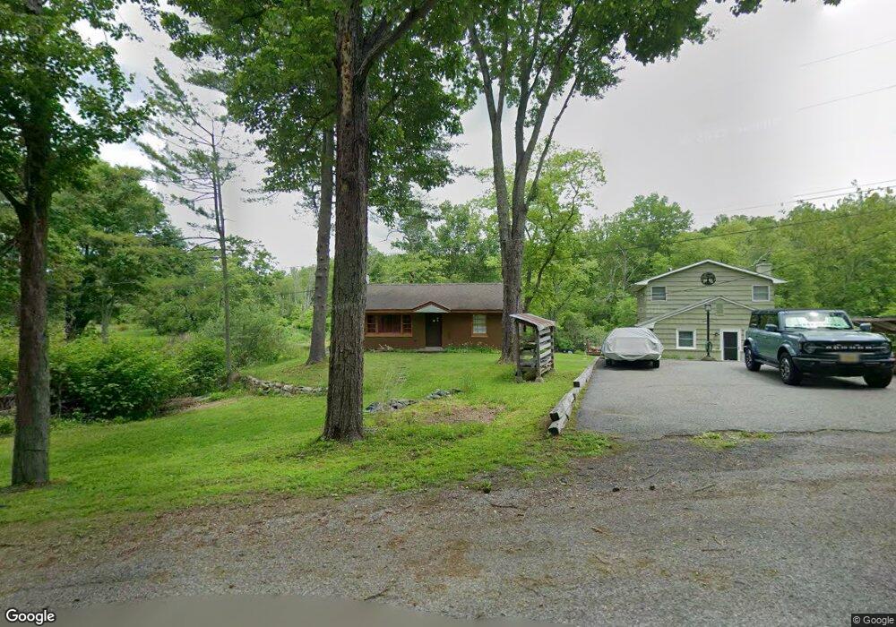 908 Stone Bridge Rd, Newton, NJ 07860 - photo 1