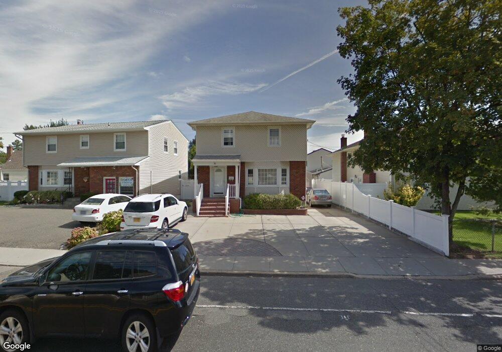 3095 Oceanside Rd, Oceanside, NY 11572 - photo 1