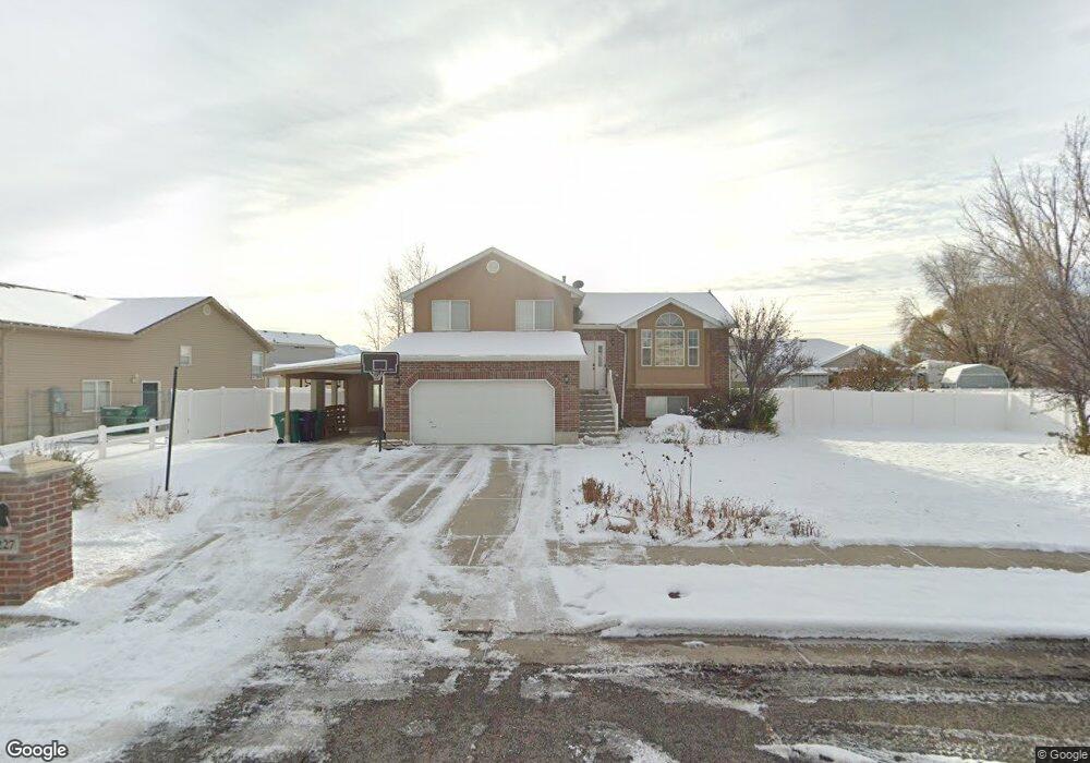 4227 W 5850 S unit 10, Roy, UT 84067 - photo 1