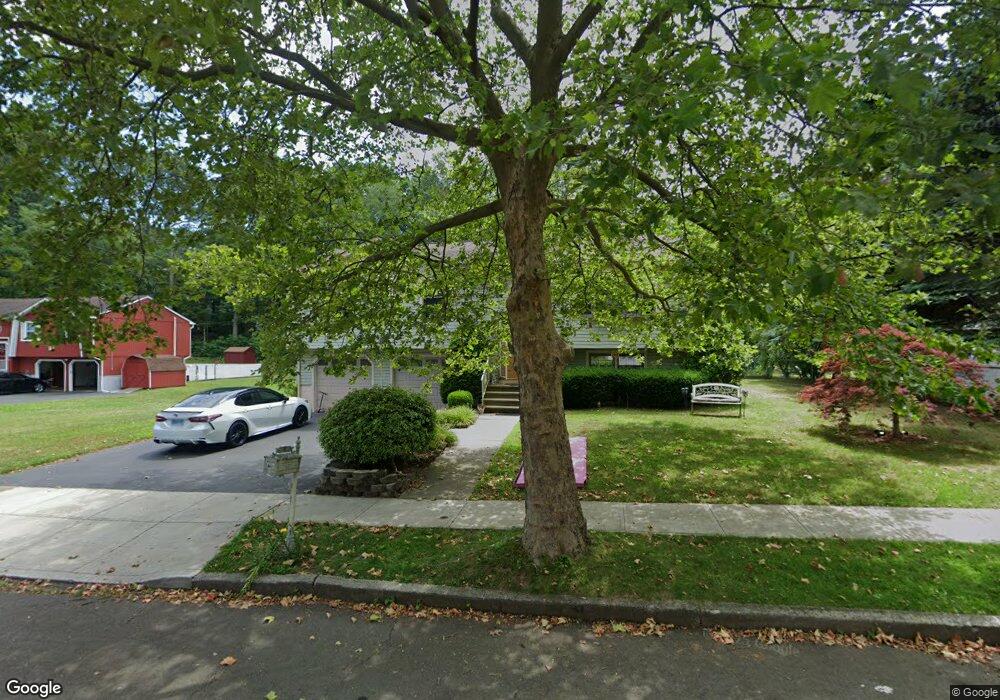 10 Legend Ln, East Haven, CT 06512 - photo 1