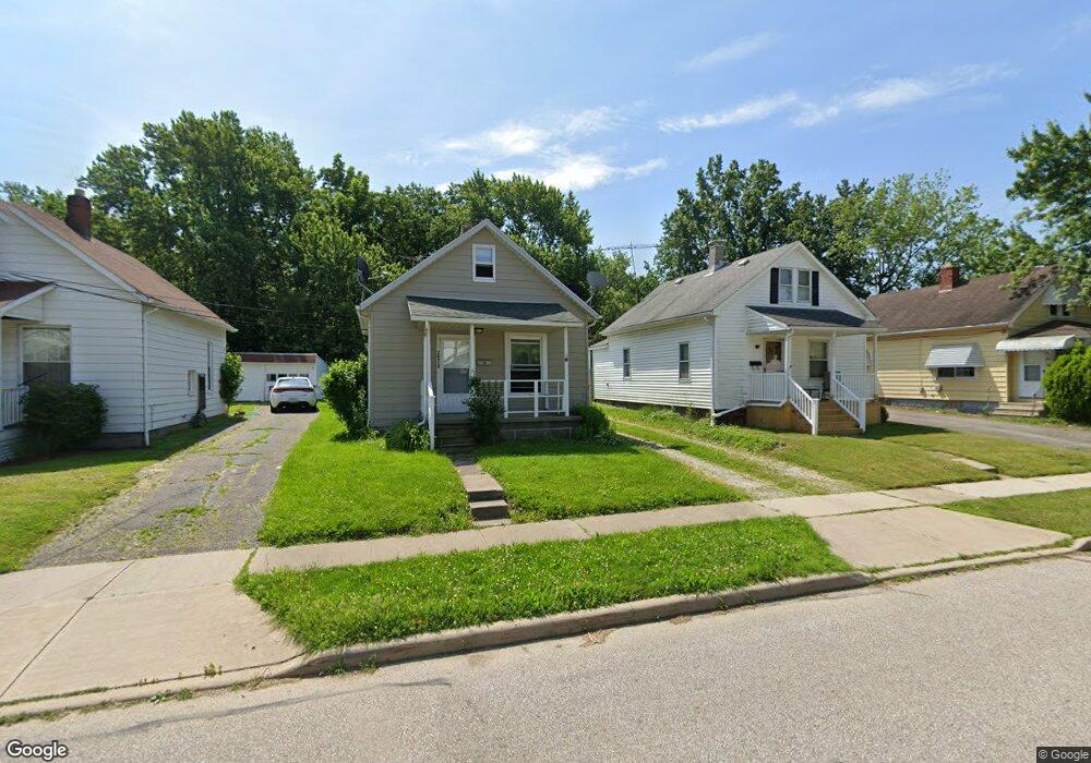 28924 Hazel Ave, Wickliffe, OH 44092 - photo 1