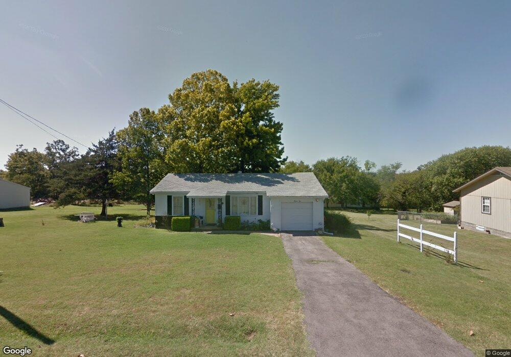 1110 E 7th St, Sulphur, OK 73086 - photo 1