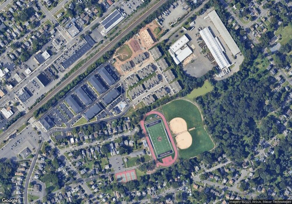 228 Park Ln, Dunellen, NJ 08812 - photo 1