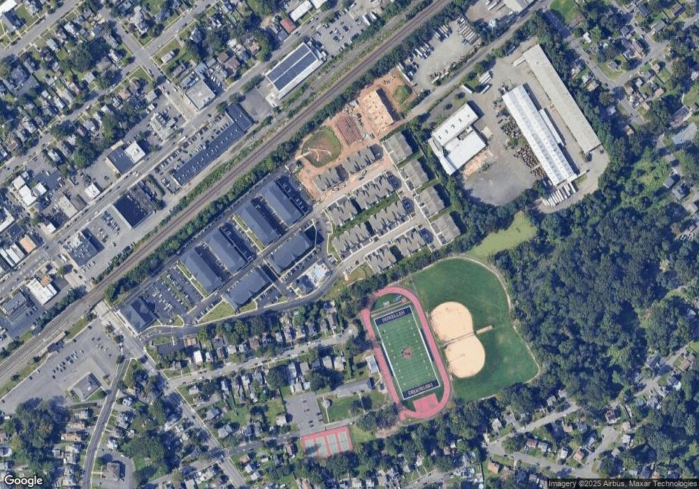 209 Park Ln, Dunellen, NJ 08812 - photo 1