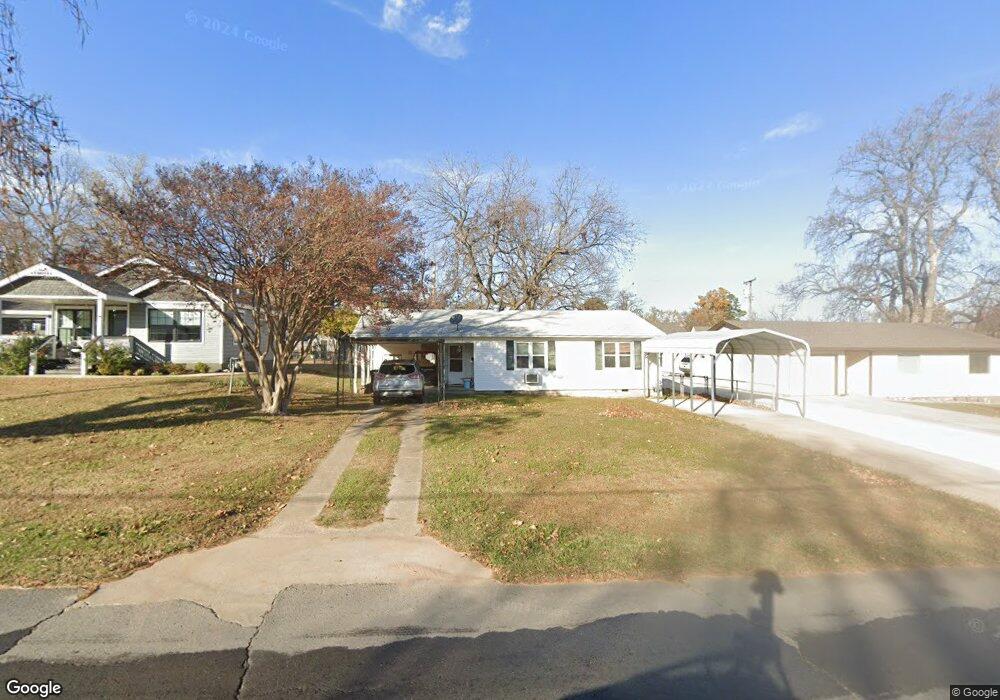 219 Broadway Ave, Eufaula, OK 74432 - photo 1