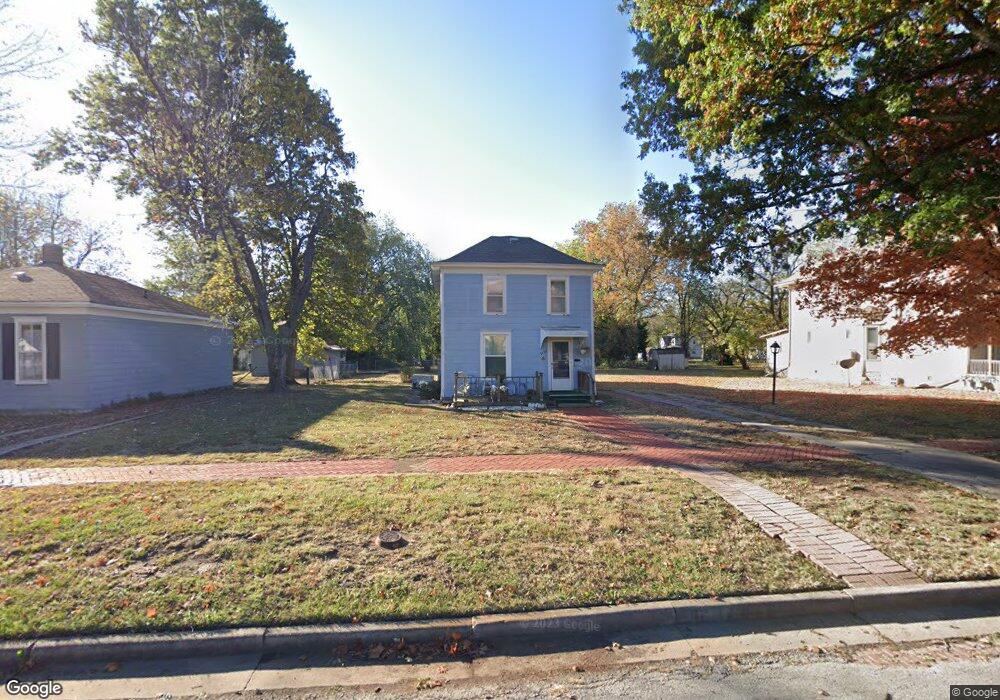 2422 Corning Ave, Parsons, KS 67357 - photo 1