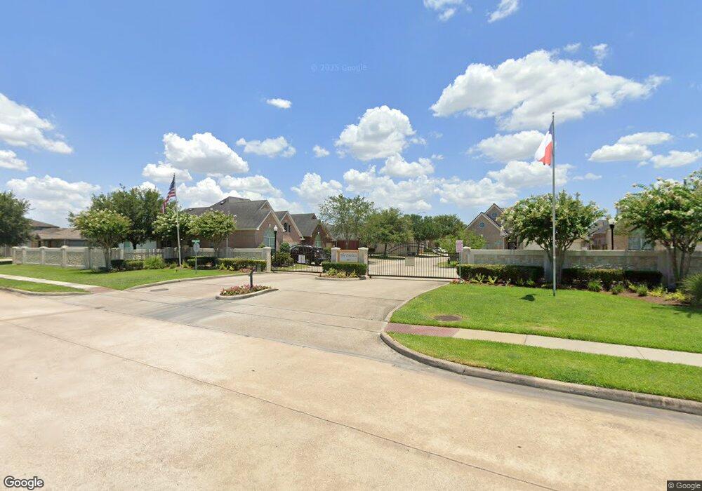 9019 Fuqua Villas Ln, Houston, TX 77075 - photo 1