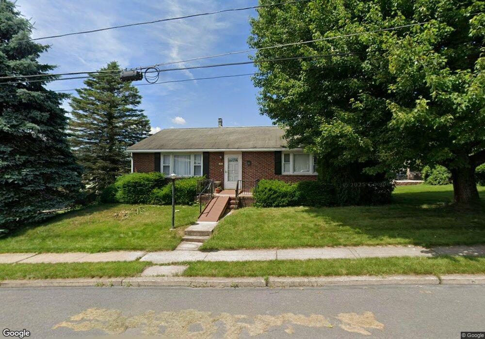 300 N Nescopec St, Tamaqua, PA 18252 - photo 1