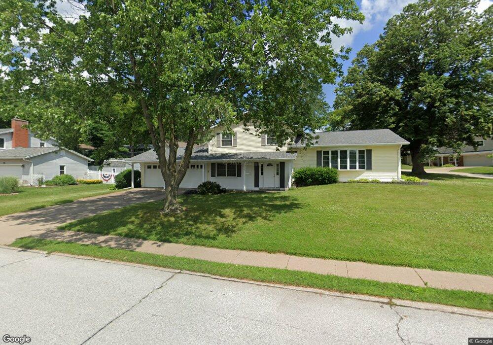 2527 Olympia Dr, Bettendorf, IA 52722 - photo 1