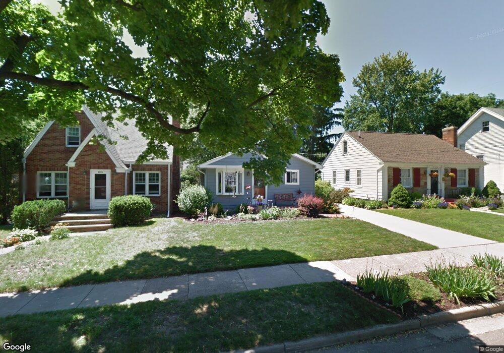 1428 Hess Ave, Lansing, MI 48910 - photo 1